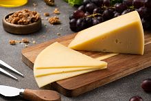 Сыр Тильзитер 1кг Собст.пр-ва