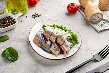 Салат Сельдь с луком 100г
